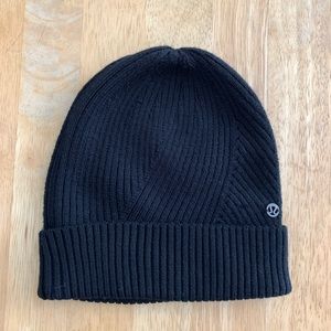 Lululemon Knit Beanie NWOT